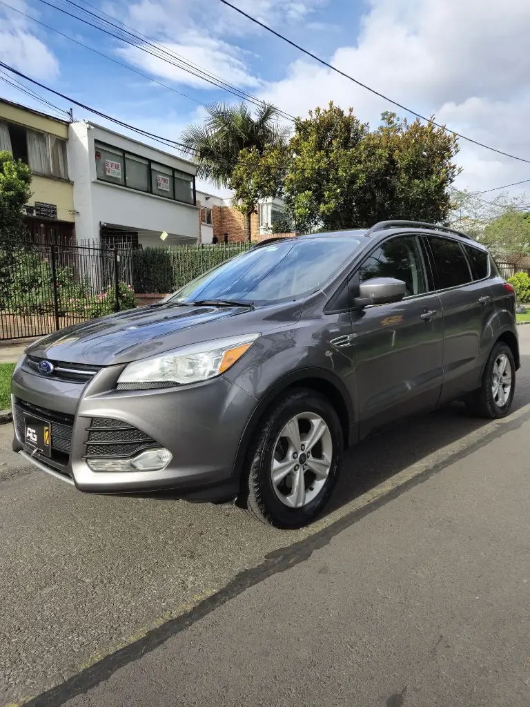 Ford  Escape 4x4 2013