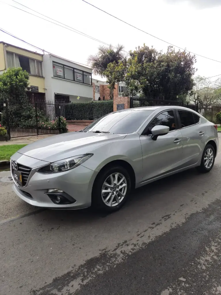 MAZDA 3 TOURING 2.0 201