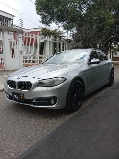 BMW 520I 2015